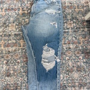 American Eagle Outfitters Light Blue Distressed Boyfriend Jeans